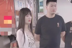 大衣哥全家援助河南！儿子儿媳亲自到现场帮忙，连岳母都现身图片
