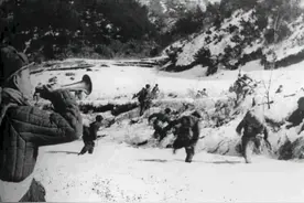 长津湖的最后一战：两千志愿军对决十万美军，最终结局让人泪目图片