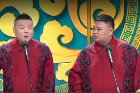 岳云鹏春晚失误了，嘴瓢反而引来观众大笑，反响堪比专业歌手图片