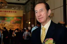 赌王何鸿燊出殡，纵观香港各大富豪葬礼，格局真是一个赛一个图片