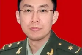 30岁确诊癌症，他曾经历十余次手术，带病行医数十年5次荣立三等军功图片