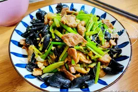 女人经期要常吃的菜，营养丰富含铁多，气色红润，好吃又好做图片