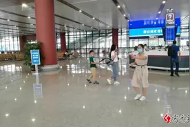 11岁女孩宿迁走亲戚“负气”独自坐高铁回家 警方安全送回图片