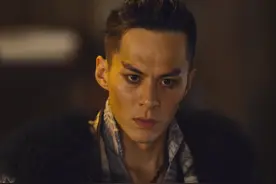 又一部辣眼《射雕英雄传》来了，欧阳克烟熏妆、江南七怪造型雷人图片