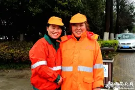你好 环卫妈妈 一个家庭两代环卫人的故事图片