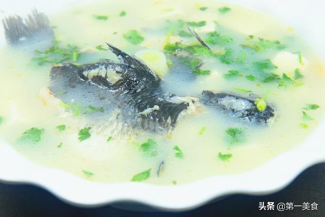 黑芝麻 花胶 鲫鱼汤 2026年花胶鲫鱼汤的做法