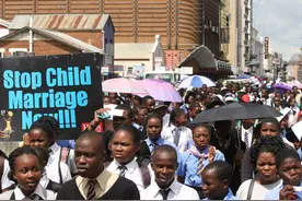 在南非最穷的国家，10块钱能干什么？说出来简直让人难以相信图片