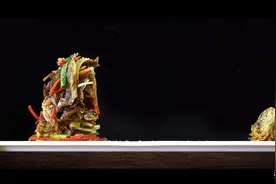 手撕小黄鱼，摆盘上做花样、下功夫，成菜颜值就是不一样！图片