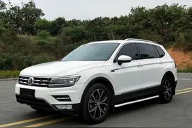 凯迪拉克XT4，起步237马力+9AT，轴距近2米8降至21万，买啥途观L图片