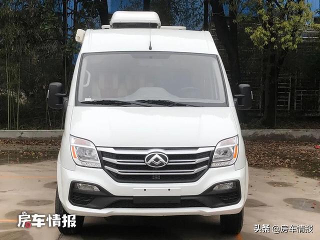 新款大通V80房车来了！16.58万起车长5米，2人玩刚好代步开也轻松
