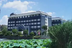 造福人群，梦想从这里起航，欢迎报考江苏卫生健康职业学院图片