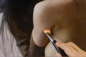 冲破中世纪禁欲主义，体现人文主义观念的尼德兰油画作品图片