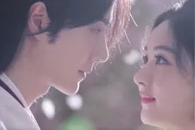 《有翡》大结局，赵丽颖王一博仍零互动，烂片让他俩都不愿炒CP图片