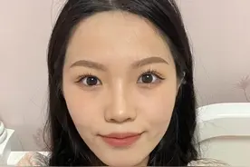 “大小眼”如何画眼妆？这几个“心机”小细节，简单打造完美眼妆图片