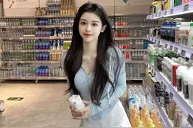 又一网红官宣订婚！富豪男友送百万鸽子蛋，出身贫困辍学还怀过孕图片