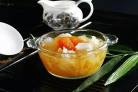 舌尖上的食谱之银耳木瓜冰糖水图片