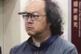 51岁的窦唯，曾和王菲奉子成婚，昔日吹笛少年成邋遢“窦仙”图片
