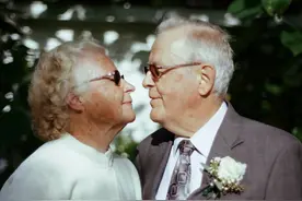 记得要为下雨天存钱......图片