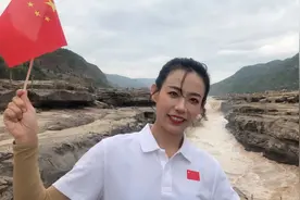 "1450"嘲笑我们献歌给共产党是"舔人民币"，无知图片