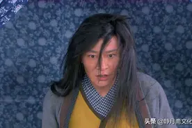 民间故事：老光棍月半节偷祭品，坟头钻出美女，抱回家骗她做妻子图片