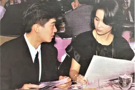 陈百强何超琼出席慈善晚会，许晋亨刘嘉玲同场显尴尬？图片