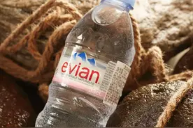 246批次进口食品未准入境：涉及可口可乐饮料、日清杯面、依云矿泉水等图片