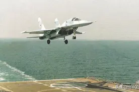 丑的有个性，曾经进行过模拟着舰的苏-34“鸭嘴兽”图片