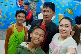 新加坡一菲佣因边境管制无法回乡 靠视频陪弥留丈夫走到生命尽头图片