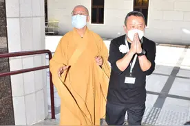 曾志伟送爱妻最后一程，灵车前往海会塔火化，梅艳芳也在此安息图片