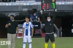 西甲战报：西班牙人0-1巴萨提前降级，武磊替补登场图片