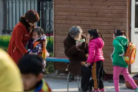 多地幼儿园遭遇“学生荒”，“摇号入园”成为历史，多地一孩难求图片