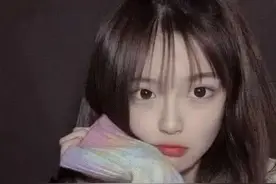 “为什么有些女生的大腿根黑黑的？”哈哈！我允许有人不知道图片