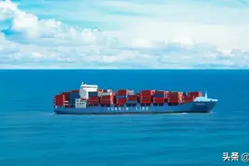 中美海运贸易频频爆仓：运费飙涨超550%！一柜难求！到底为何？图片