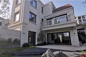 实拍牧马山172平四合院。我没想到还有这么漂亮的别墅视频封面