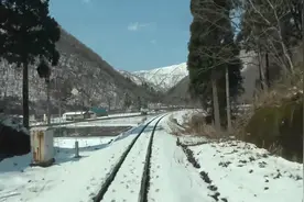 日本电车 越美北线 九头龙湖-福井