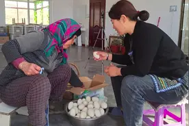 舅舅要过生日了，大姐计划把家里的大鹅蛋给送去，舅舅一定很开心