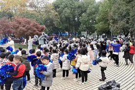 美丽义乌南门公园。义乌小花朵。视频封面