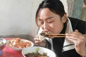 航妈减肥也太容易了吧？一天就瘦了2斤，这减肥方法每次用都会瘦视频封面