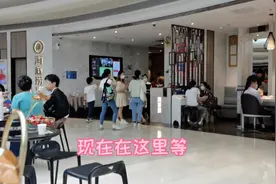 孕妇去海底捞福利多，藏了你想不到的小惊喜，心情像捡到大宝藏！视频封面