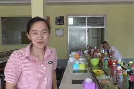 小伙创业开旋转火锅，如今要花6000元改造设备，麻烦大家提提建议视频封面