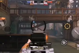 偷袭别人居然被发现了
后果是怎样你们想知道吗？