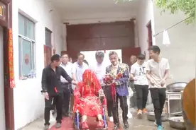 新郎长相一般，家境也差，婚姻看着让人心酸视频封面