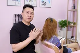 保姆级漂发教程，教你自己在家就可以轻松统一头发颜色视频封面