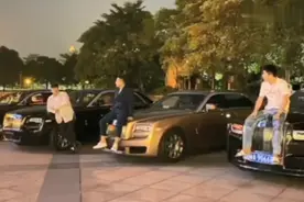 快手网红辛巴，给一同创业的三位合伙人购买劳斯莱斯视频封面