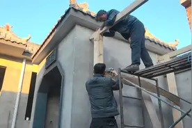 中式小院搭凉亭！为了省钱亲自动手干！没想到这过程让人很上瘾视频封面