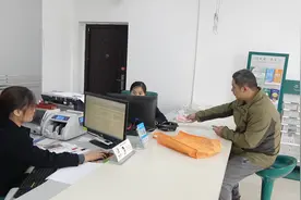 农村发展提速，三相电直接牵到家门口，现在办理，看看得花多少钱视频封面