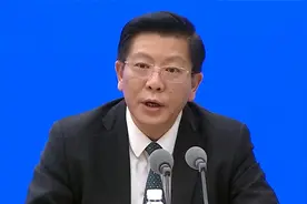 上海市卫健委：知名专家下沉社区指导防控救治，发挥了很好的作用视频封面