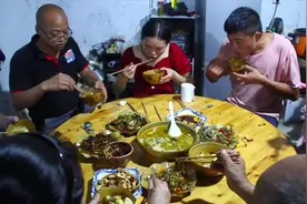 重庆人都爱吃的胡海椒，山嫂亲手教你做，外地人肯定没吃过视频封面