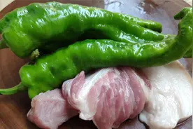 家常青椒小炒肉的做法，很多人第一步就错了，难怪没饭店做的好吃