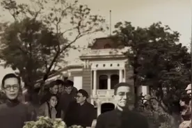 世界瞩目的建筑学家，梁思成将自己的一生心血，奉献建筑事业视频封面